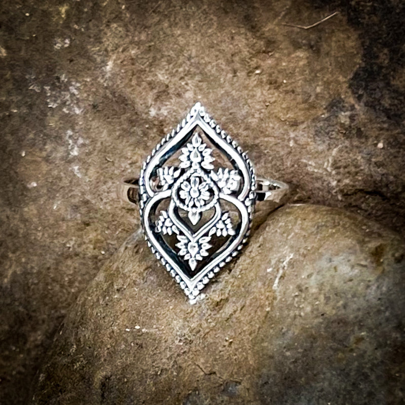 Sterling Silver Vintage Henna Flower Ring